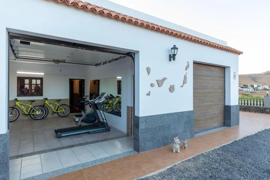 Cardon Villa Sara ספרד